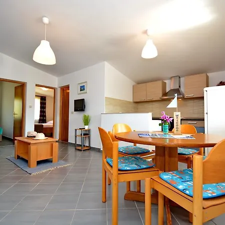 Marijana Apartment Vir